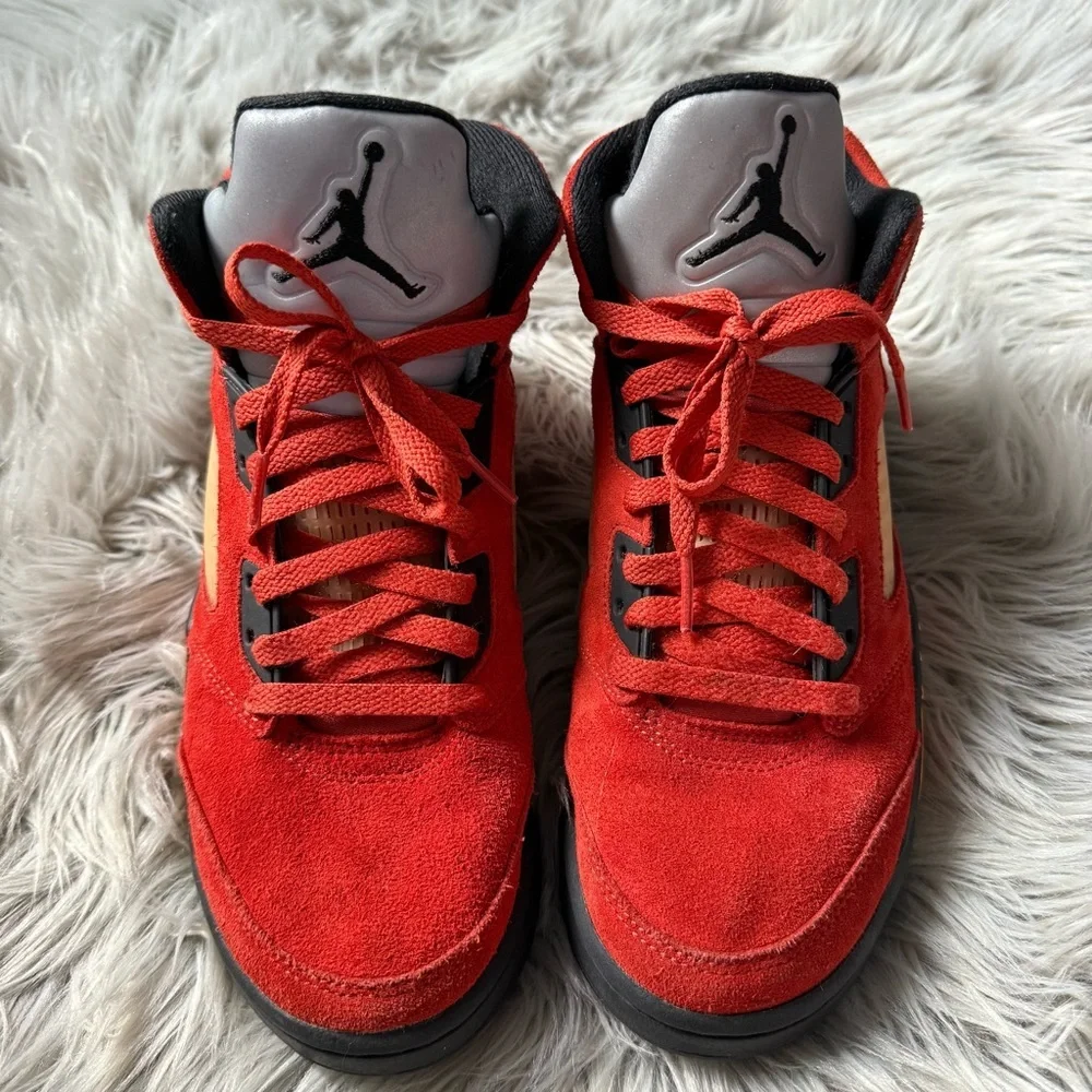 NIKE Air Jordan 5 Retro Dunk on Mars Size 9 Women and Size 7.5 Men